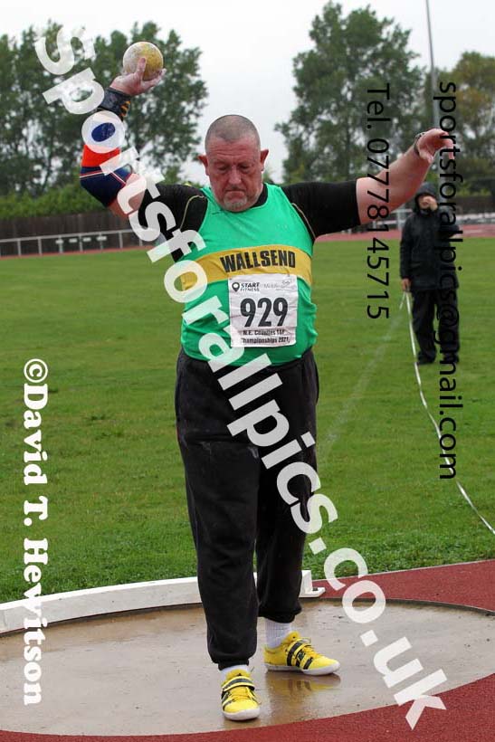 Mens and Boys shot putt, 2021 North Eastern Track and Field Champs., Middesbrough. Photo: David T. Hewitson/Sports for All Pics